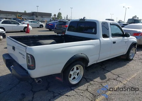 2002 Toyota Tacoma Xtracab from USA, damaged, VIN 5TEVL52N42Z054326